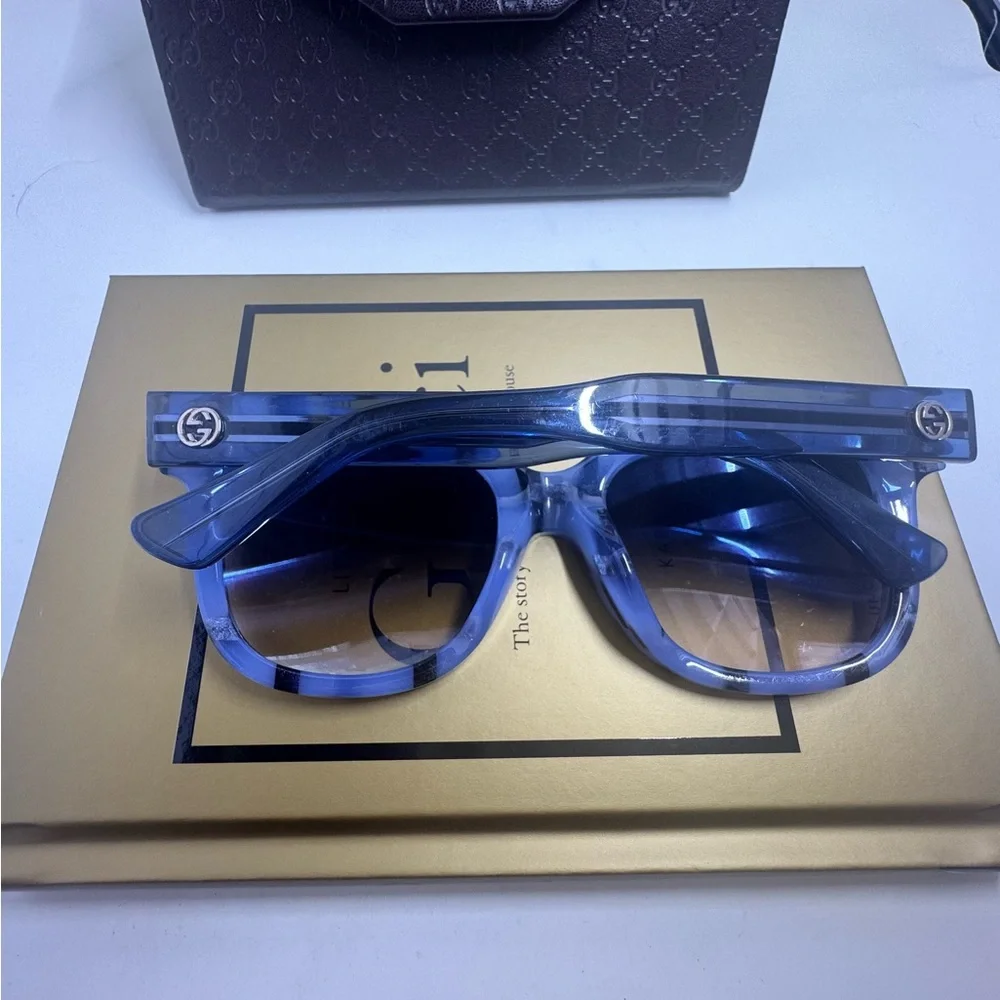 Gucci Black& Blue GUCCI Acetate Sunglasses - Picture 13 of 16